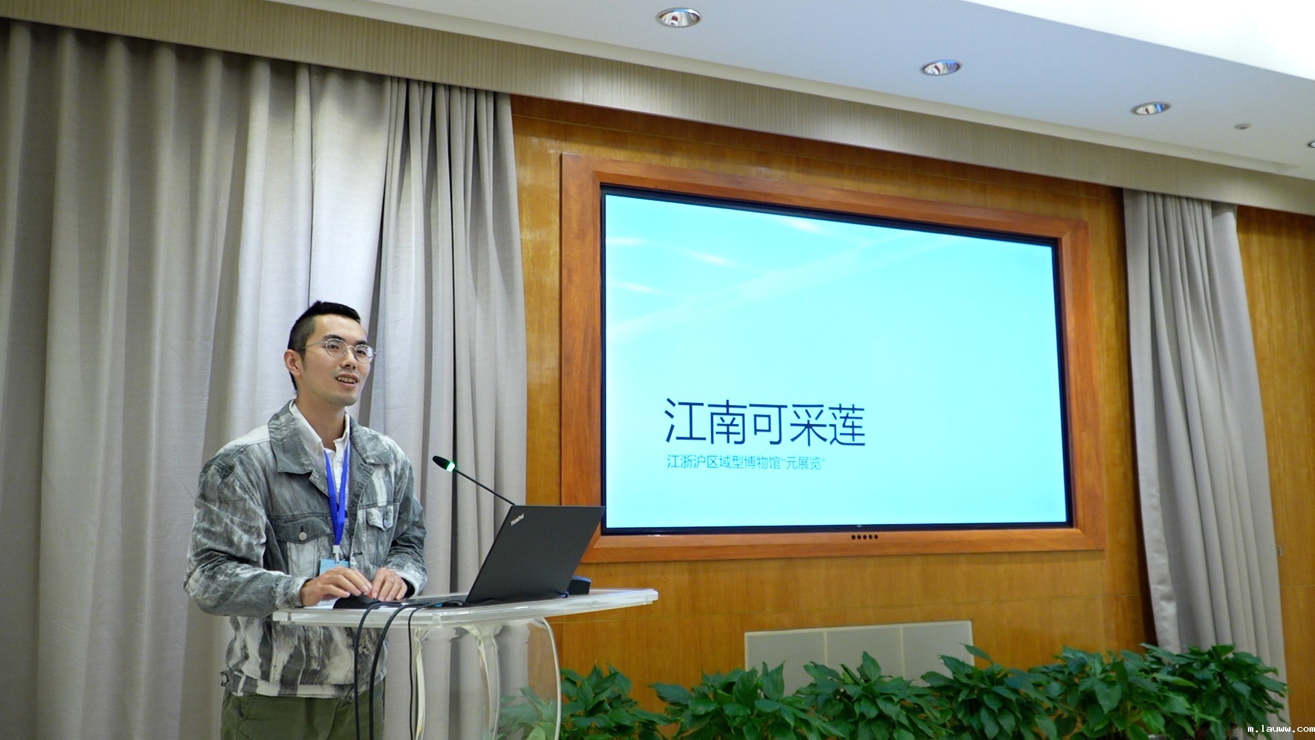 14-10-460976648868979.jpg 14-10-460976648868979.jpg