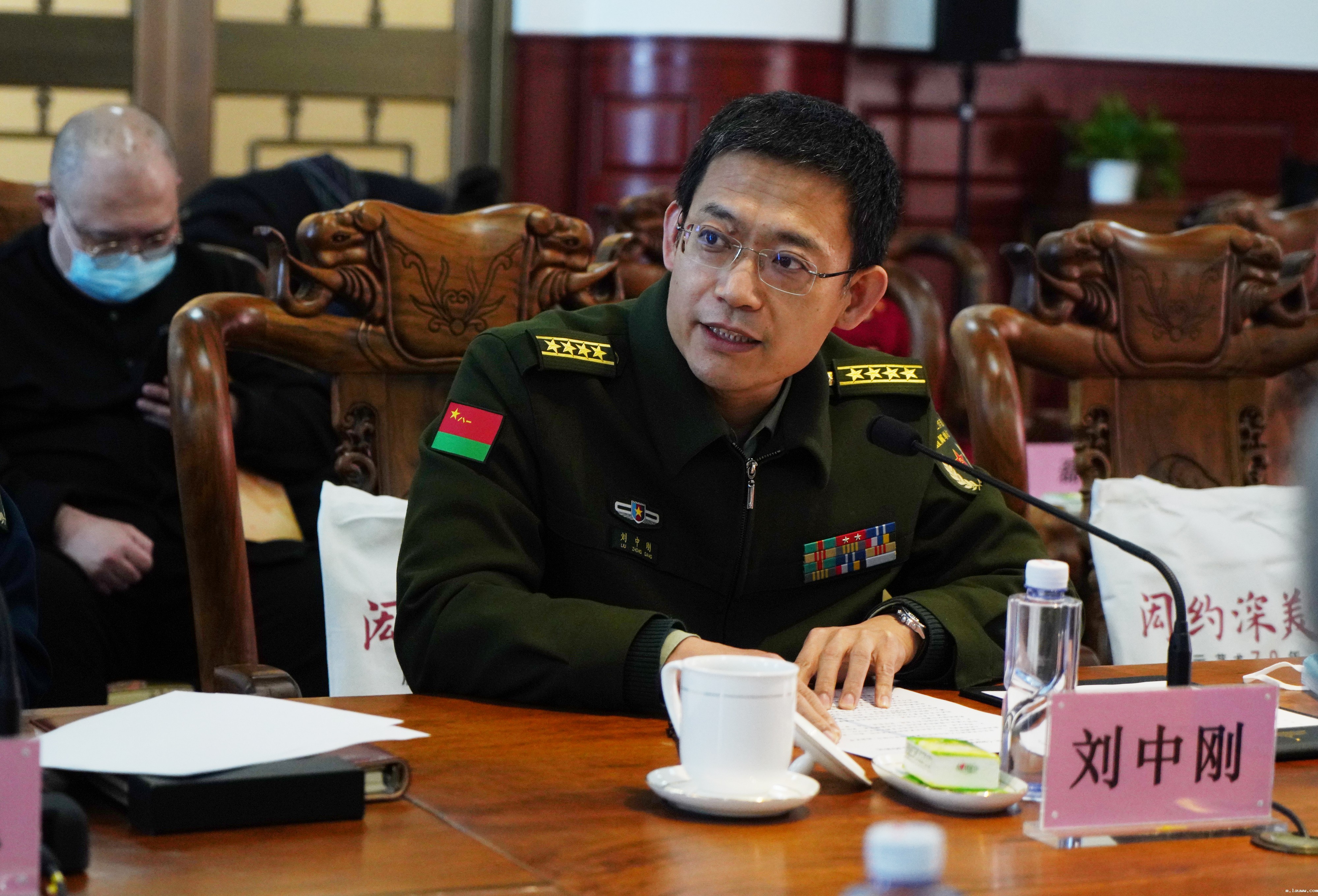 刘馆长.jpg 刘馆长.jpg