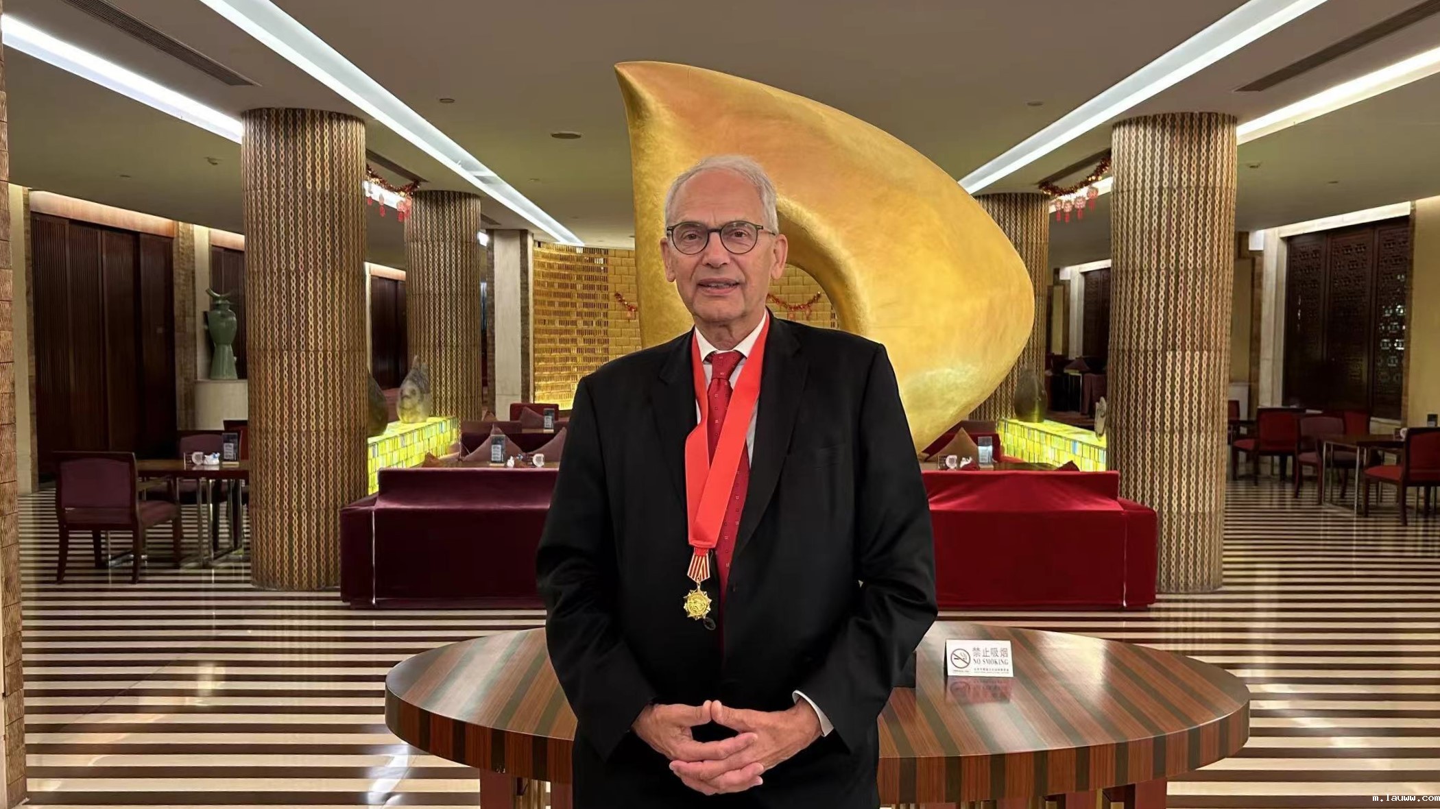 01-矫正.jpg 01-矫正.jpg